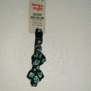 Merry & Bright Collection Festive Dog Collar Dark Green - Mistletoe with Bow